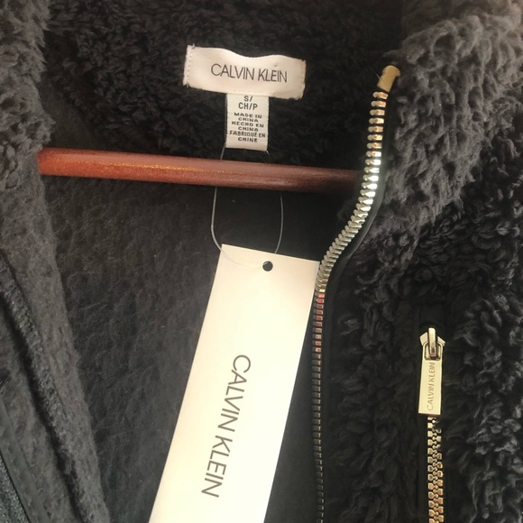 Calvin Klein Sherpa Vest - Picture 3 of 3